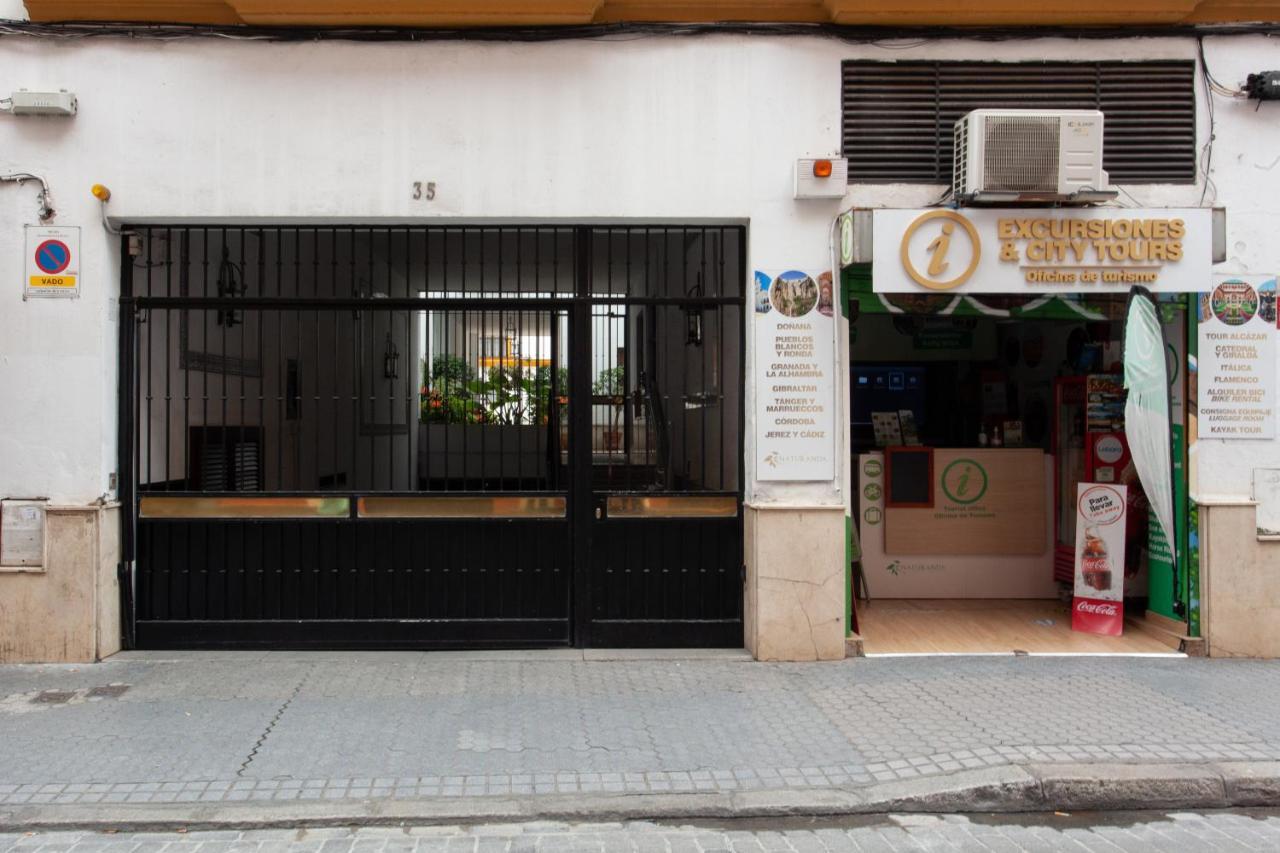 Pikis Apartment Center 1 Sevilla Kültér fotó