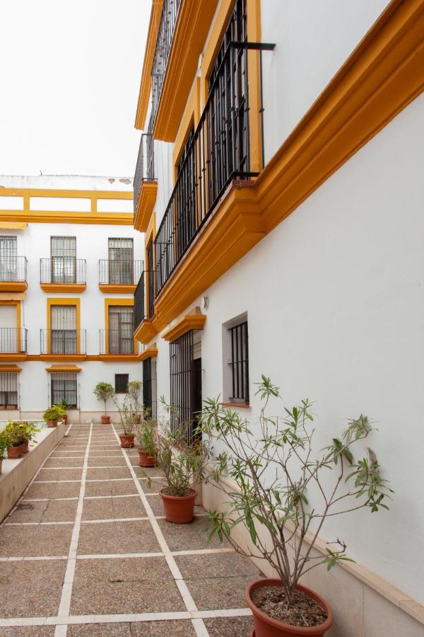 Pikis Apartment Center 1 Sevilla Kültér fotó